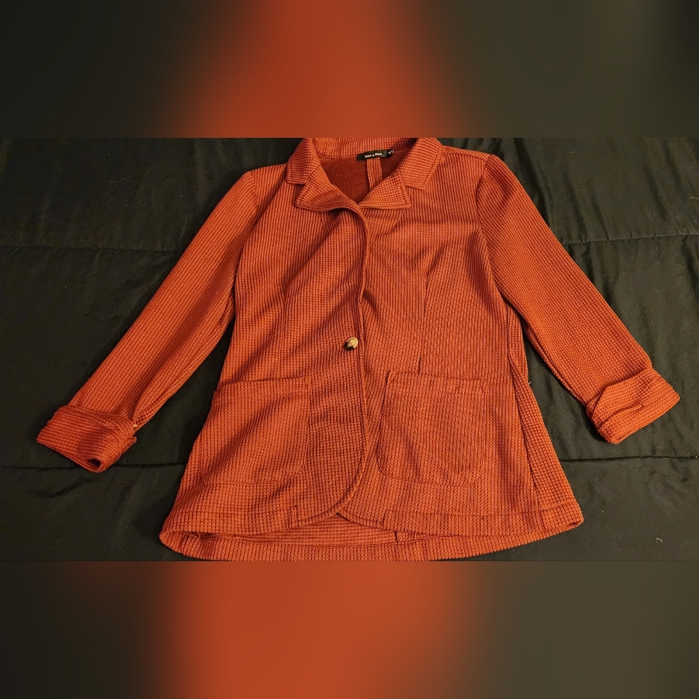 Doe & Rae Textured Red Blazer – Women’s Small